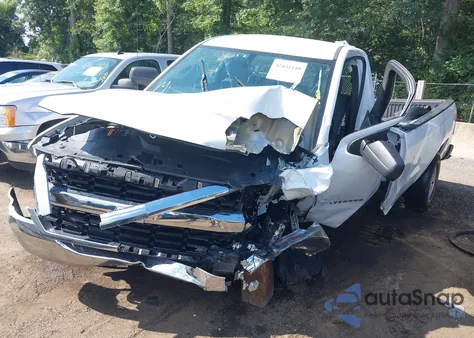 2018 Chevrolet Silverado 1500 Wt z USA, uszkodzony, nr VIN 1GCNCNEC4JZ906906